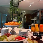 Victoria Hotell&apartments 3*